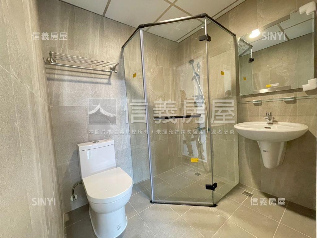 鳳山整新住辦店含平車Ⅰ房屋室內格局與周邊環境