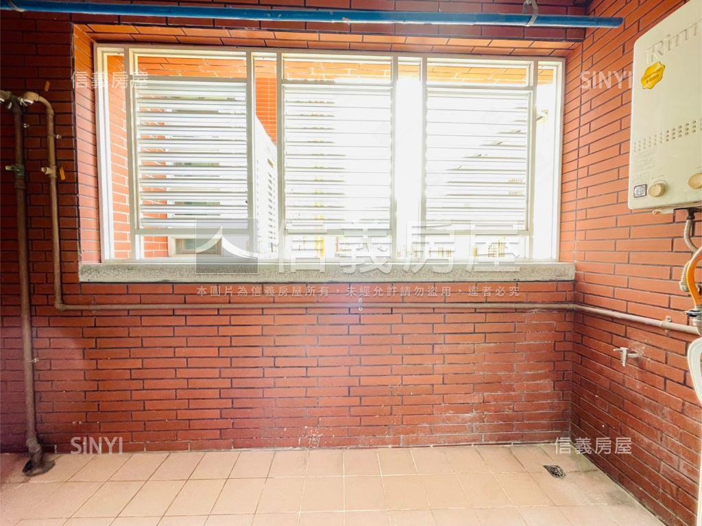 鳳山整新住辦店含平車Ⅰ房屋室內格局與周邊環境