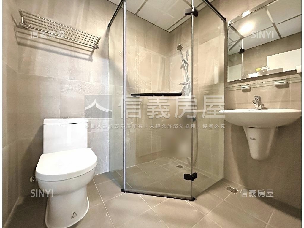 鳳山整新住辦店含平車Ⅰ房屋室內格局與周邊環境