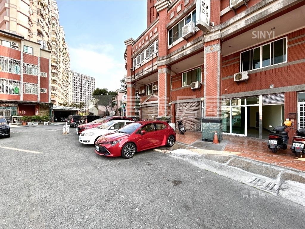 鳳山整新住辦店含平車Ⅰ房屋室內格局與周邊環境