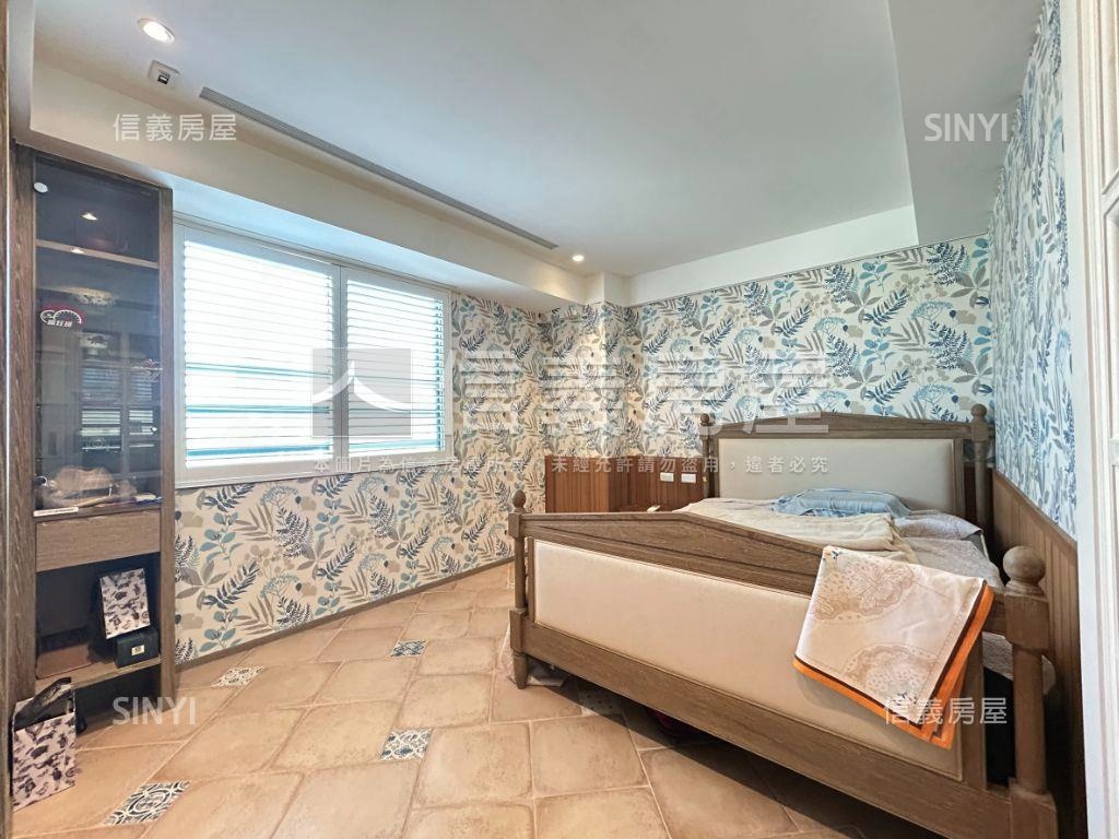 美術館精裝三房車位露台戶房屋室內格局與周邊環境