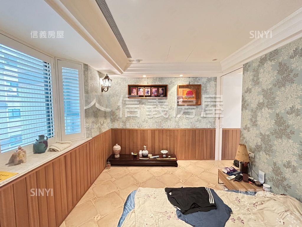 美術館精裝三房車位露台戶房屋室內格局與周邊環境