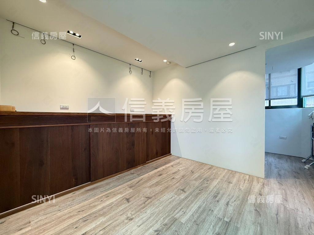 美術館精裝三房車位露台戶房屋室內格局與周邊環境