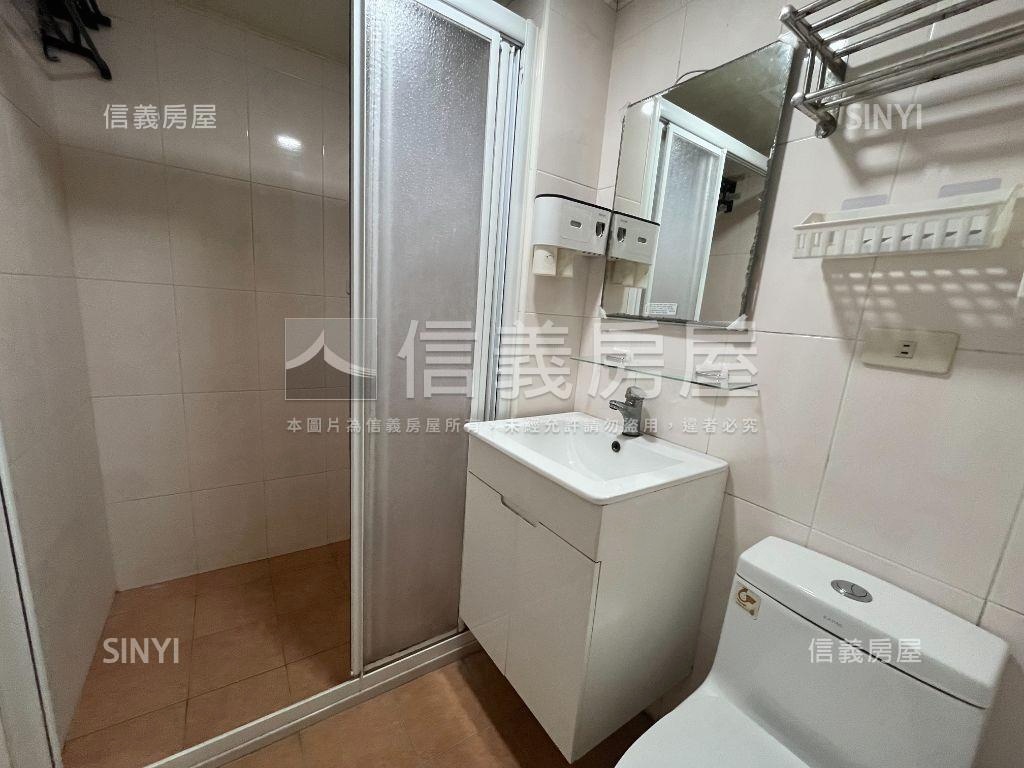 近內新市場私藏２房＋１室房屋室內格局與周邊環境