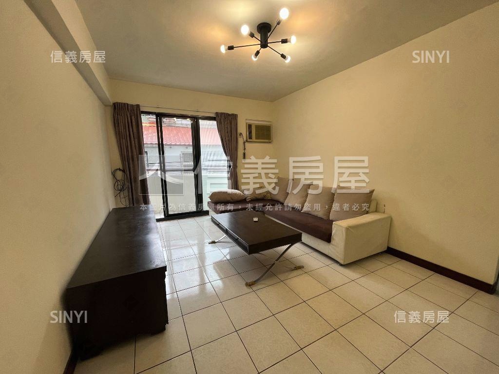 近內新市場私藏２房＋１室房屋室內格局與周邊環境