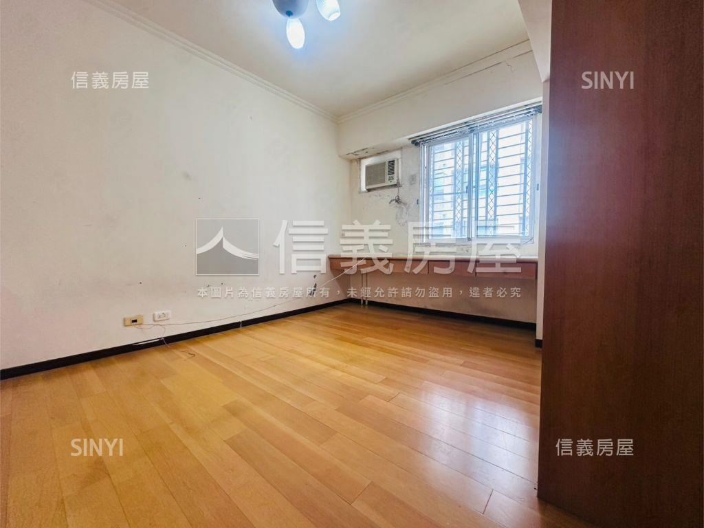 布查花園次頂樓大兩房房屋室內格局與周邊環境