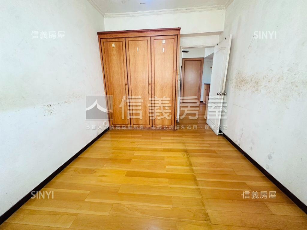 布查花園次頂樓大兩房房屋室內格局與周邊環境