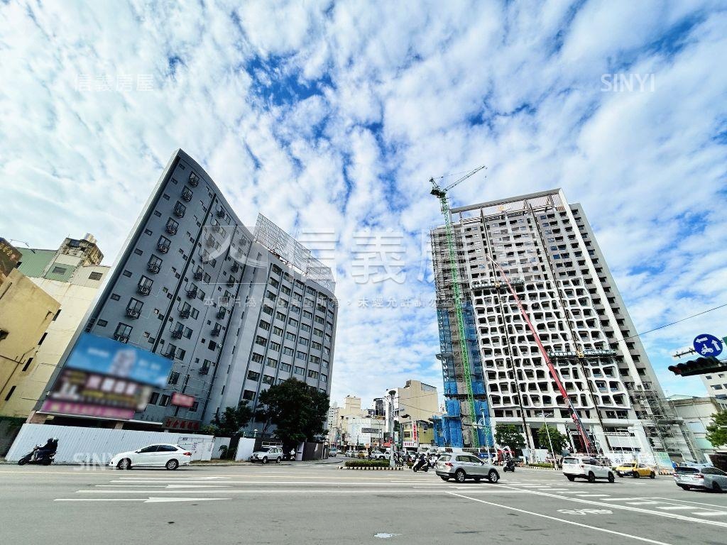 臺灣大道五權路電梯美套Ａ房屋室內格局與周邊環境