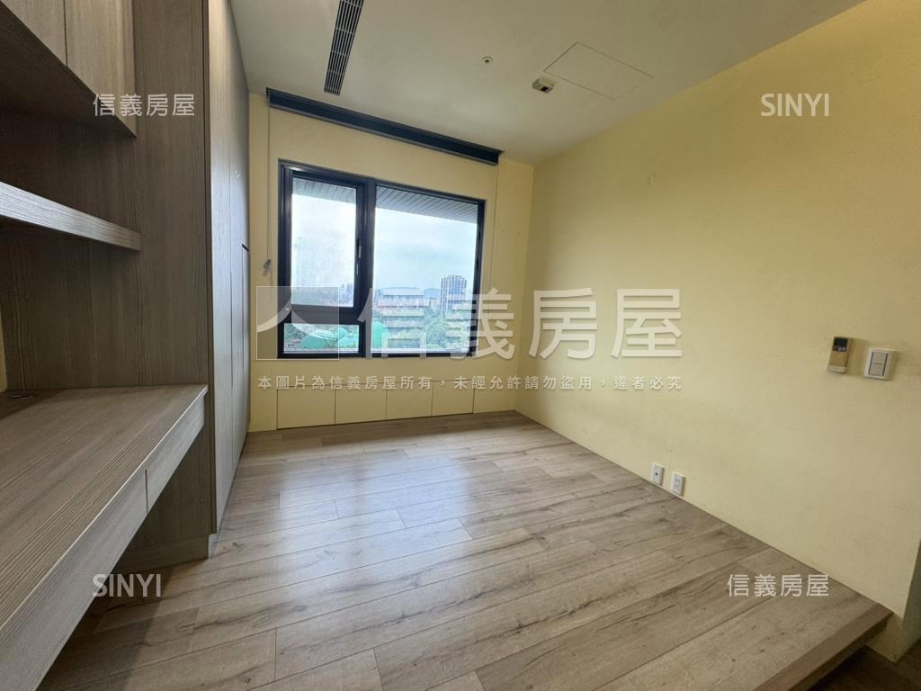 初羽燦燦帝景三房雙車位房屋室內格局與周邊環境