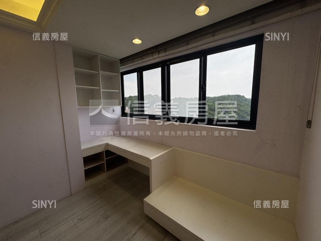 初羽燦燦帝景三房雙車位房屋室內格局與周邊環境