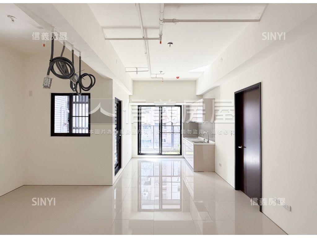 【鑫巨蛋２】Ａ３雙衛浴房屋室內格局與周邊環境