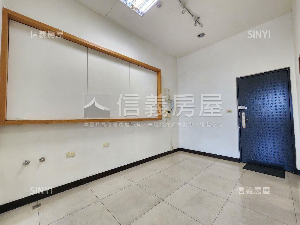天悅未來雙捷交會後棟小屋房屋室內格局與周邊環境