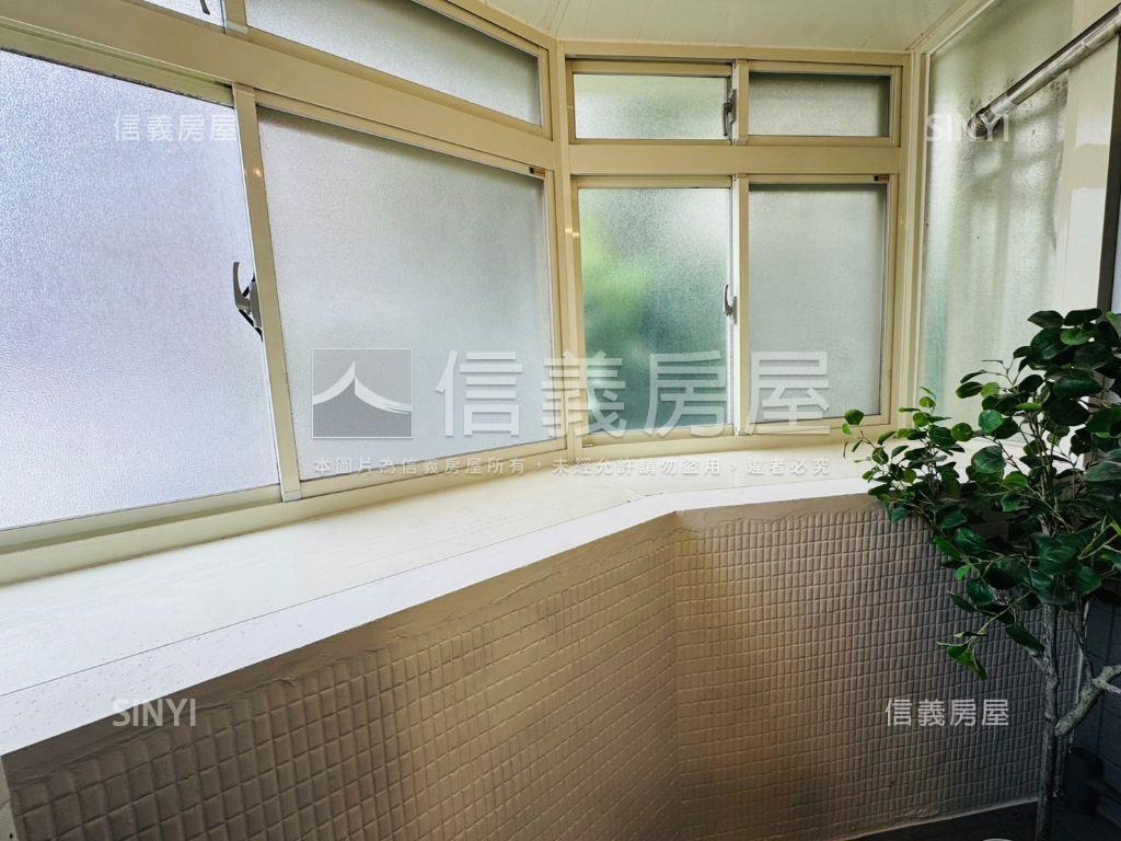 信義安和電梯美三房房屋室內格局與周邊環境
