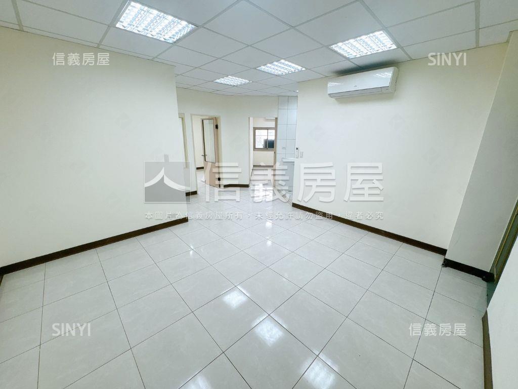 面公園首排！電梯２房房屋室內格局與周邊環境