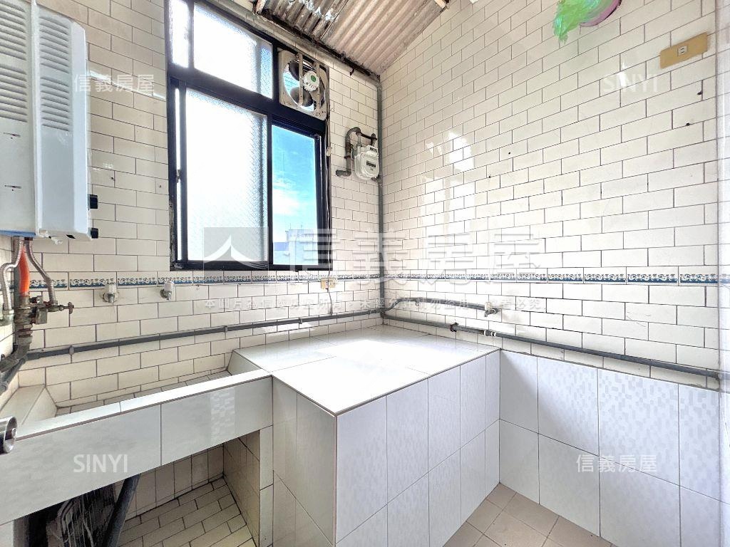 近水湳市場。行情三房美宅房屋室內格局與周邊環境