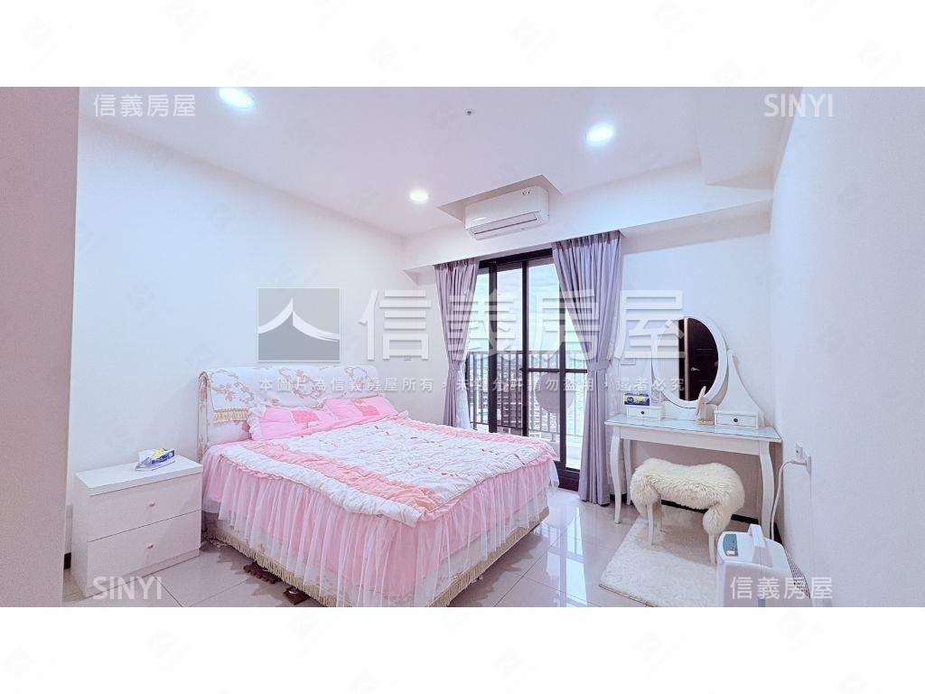 世紀城次頂樓朝東南三房房屋室內格局與周邊環境