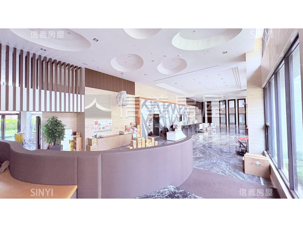 世紀城次頂樓朝東南三房房屋室內格局與周邊環境