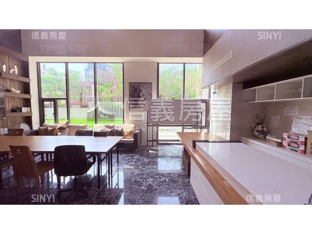 世紀城次頂樓朝東南三房房屋室內格局與周邊環境