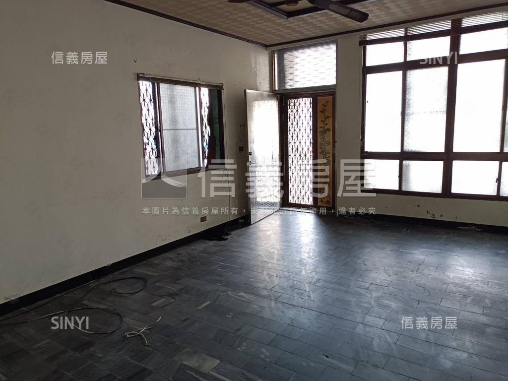 臨１２米路塩信街方正廠房房屋室內格局與周邊環境