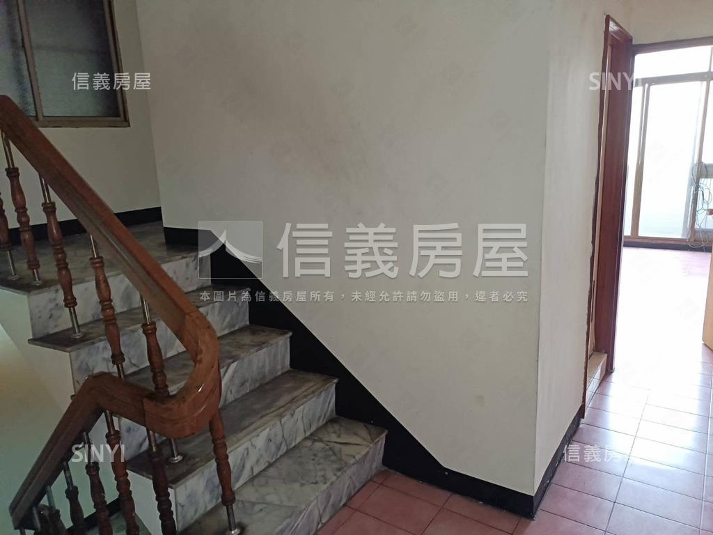 臨１２米路塩信街方正廠房房屋室內格局與周邊環境