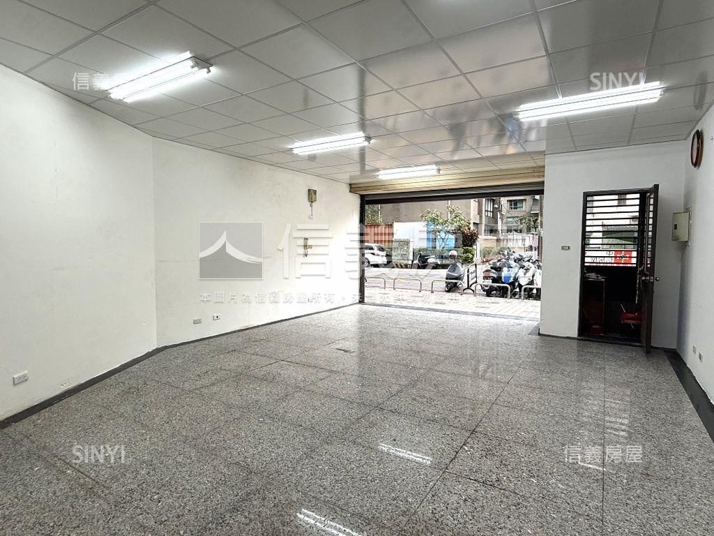 中園路冠世界店面房屋室內格局與周邊環境