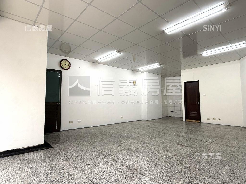 中園路冠世界店面房屋室內格局與周邊環境