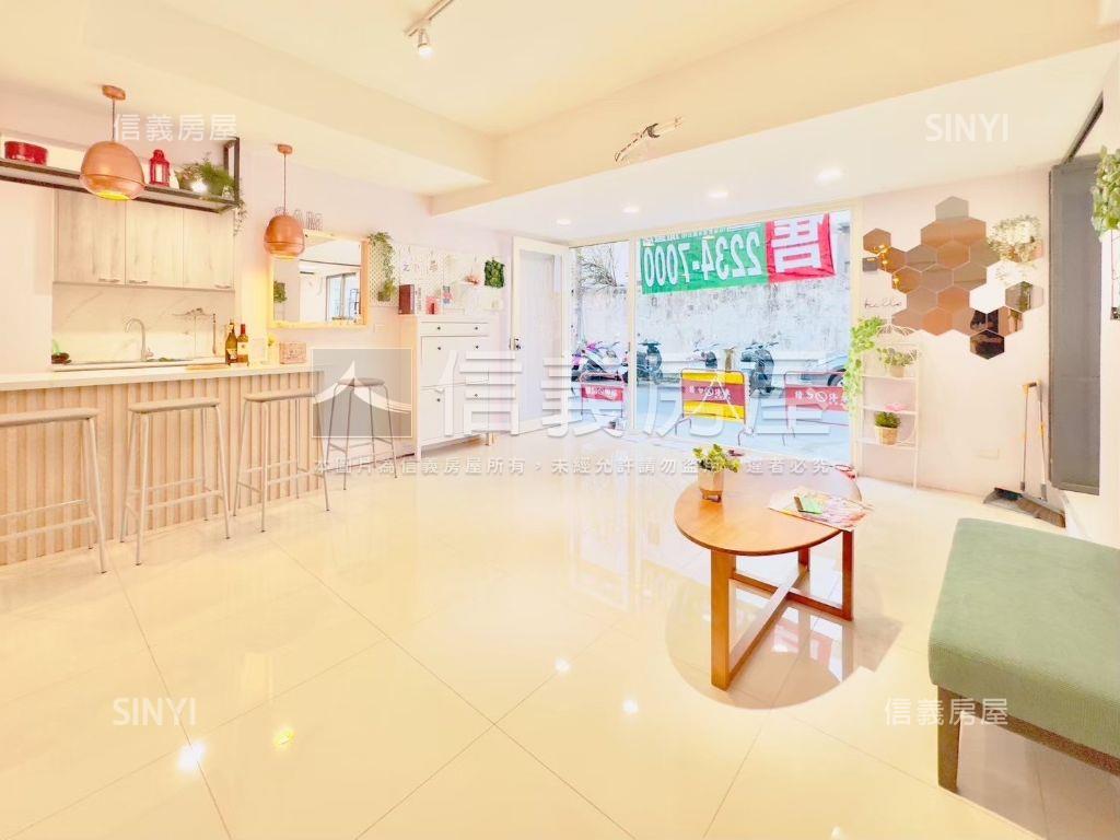 北區角間大面寬顯眼店面房屋室內格局與周邊環境