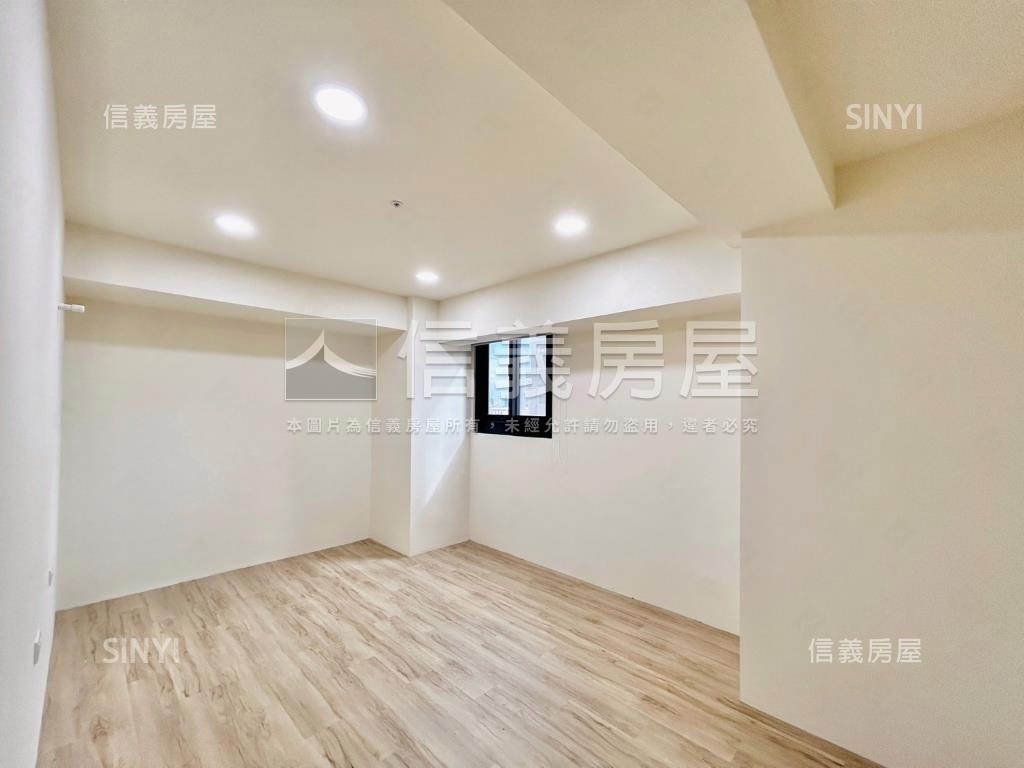 近巨城超值舒適３房房屋室內格局與周邊環境