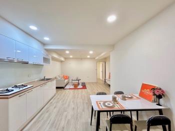 近巨城超值舒適３房