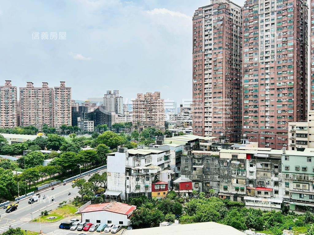 日光大道高樓景觀三房房屋室內格局與周邊環境