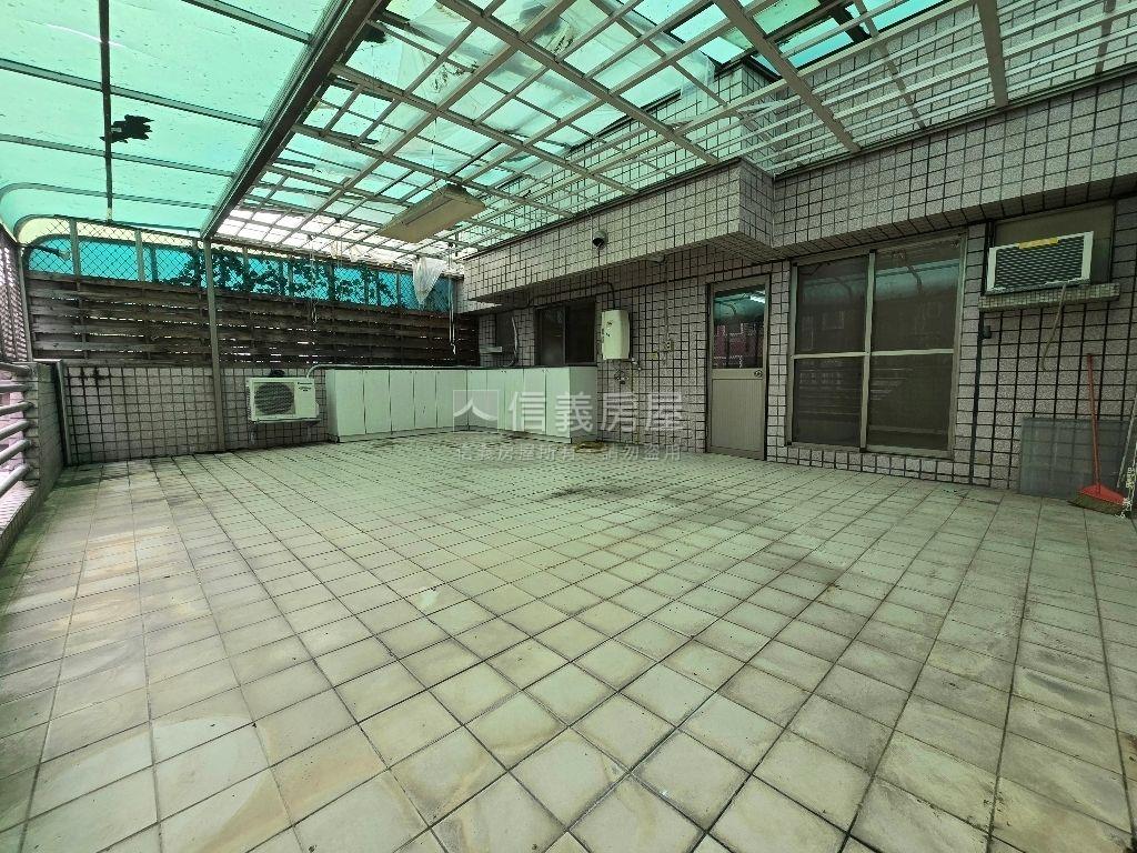 大客廳⭐兩房兩衛⭐露臺戶房屋室內格局與周邊環境