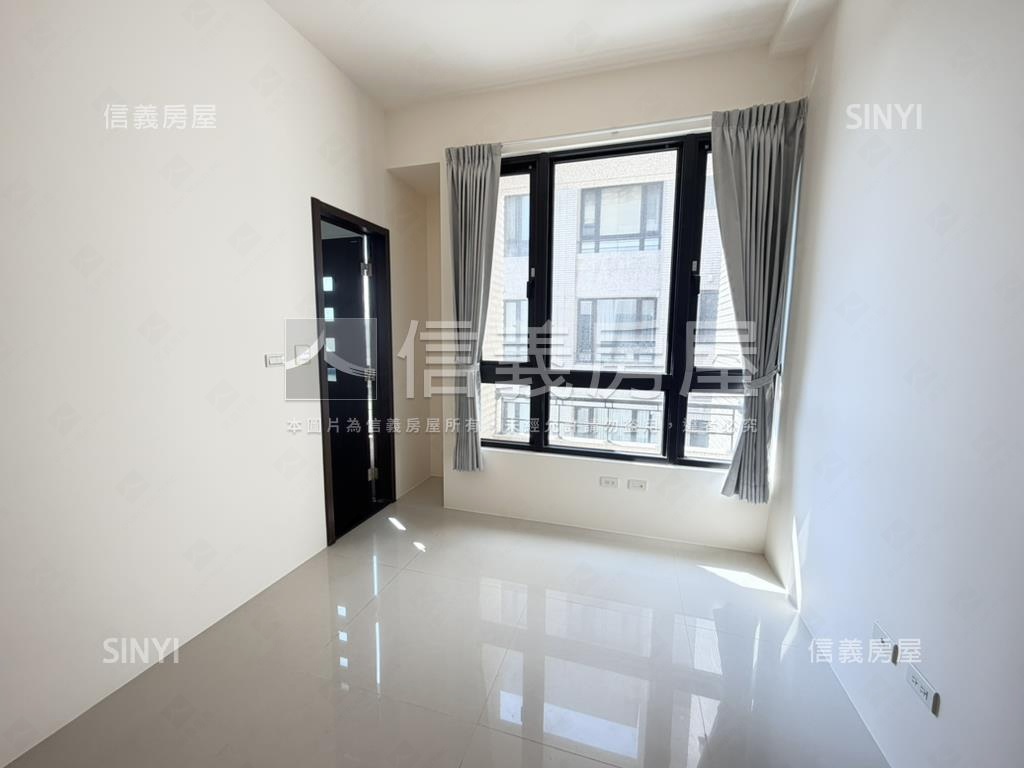 坤山㊝水漾層峰寓所房屋室內格局與周邊環境