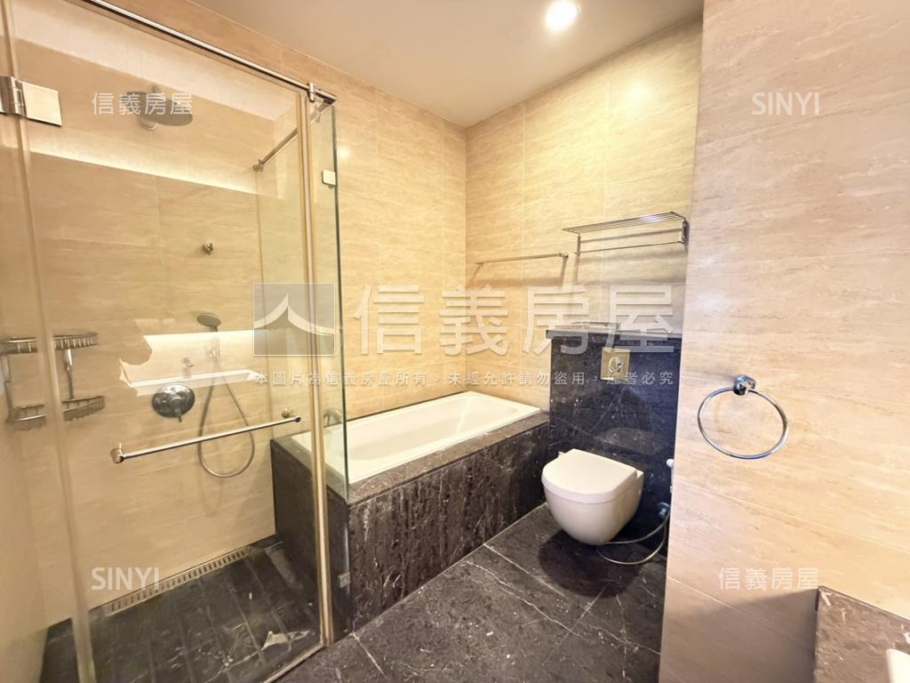 坤山㊝水漾層峰寓所房屋室內格局與周邊環境