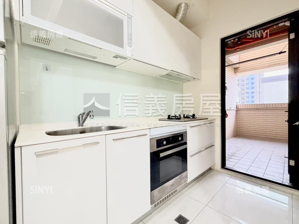 新市Ａ平方景觀大兩房平車房屋室內格局與周邊環境