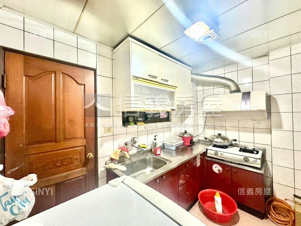 ✿萬大近未來迦蚋站一樓✿房屋室內格局與周邊環境