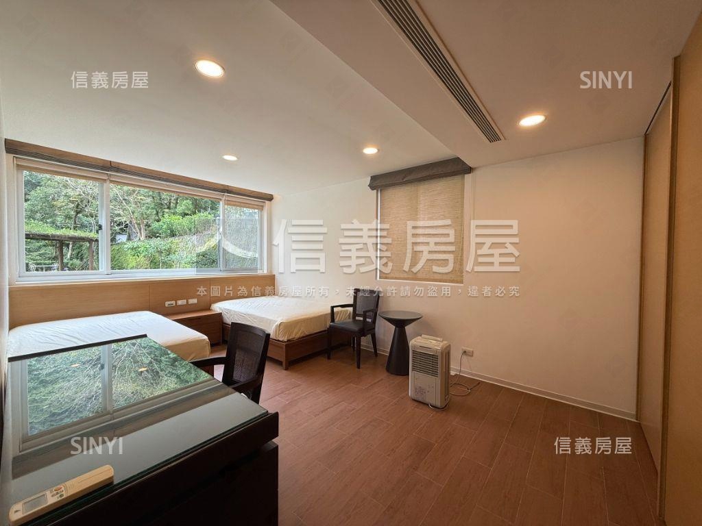 大台北華城獨棟庭院別墅房屋室內格局與周邊環境