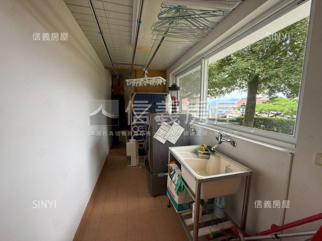 大台北華城獨棟庭院別墅房屋室內格局與周邊環境