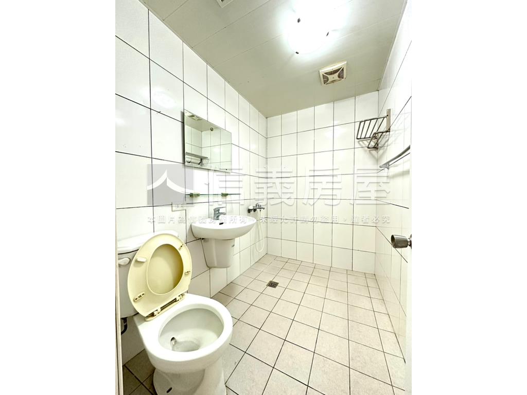 ☆三民公園邊間精美二樓房屋室內格局與周邊環境