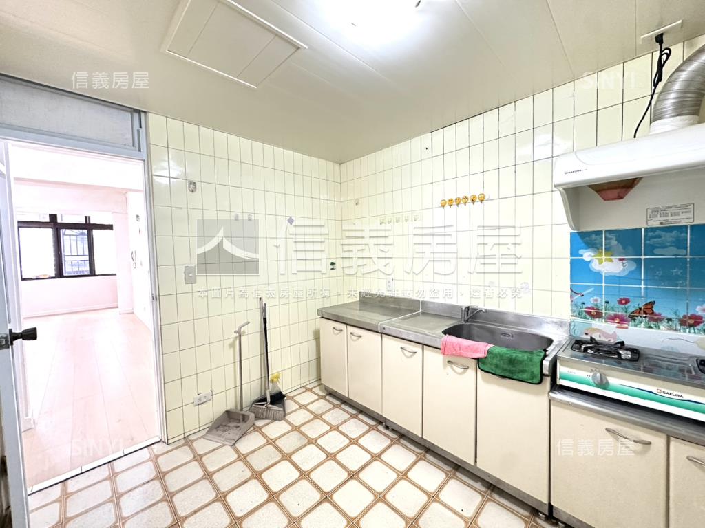 ☆三民公園邊間精美二樓房屋室內格局與周邊環境