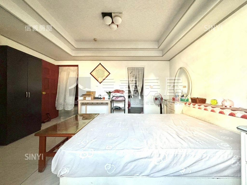 少釋出屋況好｜三房有車位房屋室內格局與周邊環境