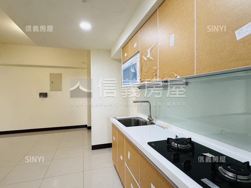 近高鐵全新未住過大三房房屋室內格局與周邊環境