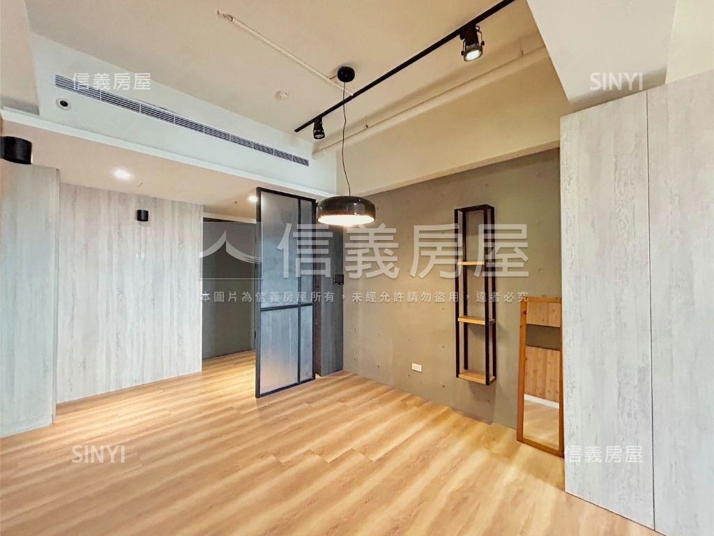 清水模木質四房無棟距視野房屋室內格局與周邊環境