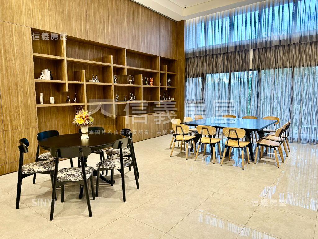 春日城三房高樓面公園房屋室內格局與周邊環境