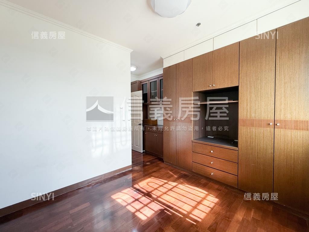 鼎中高樓美景大三房平車房屋室內格局與周邊環境