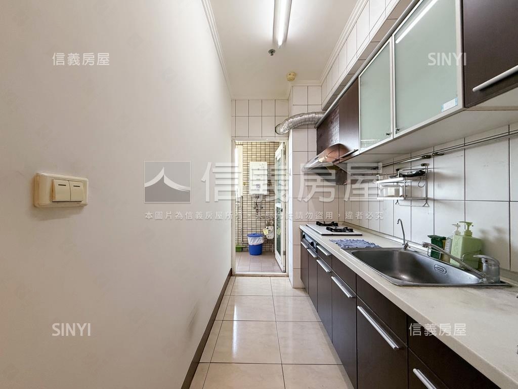 鼎中高樓美景大三房平車房屋室內格局與周邊環境