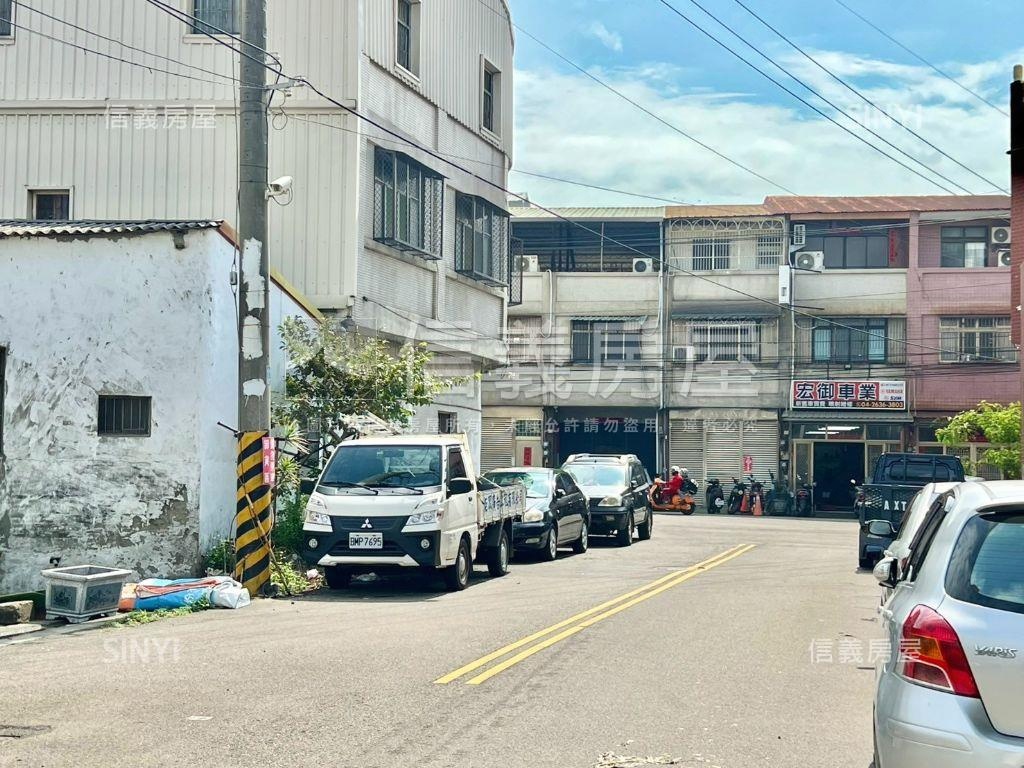 鴻豫境邊間兩房平車位房屋室內格局與周邊環境
