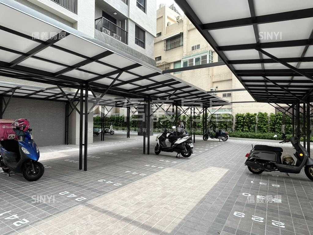 商六十良勳高樓景觀美宅房屋室內格局與周邊環境