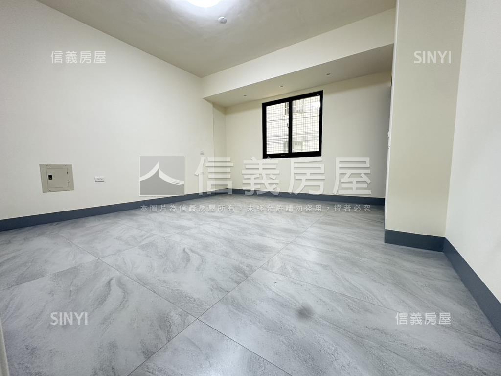 大里軟體園區旁臨路透天房屋室內格局與周邊環境