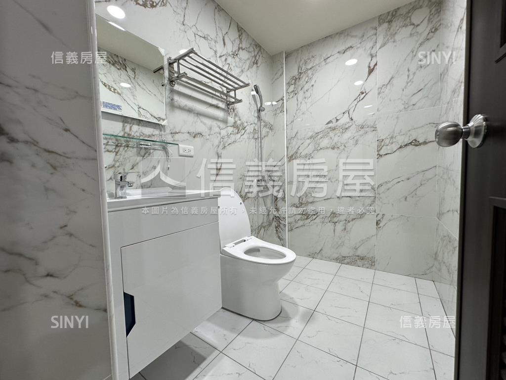 大里軟體園區旁臨路透天房屋室內格局與周邊環境