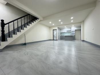 大里軟體園區旁臨路透天